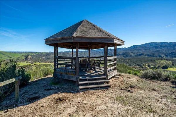 $6,995,000 | 535 Calf Canyon Highway, Creston, CA 93432