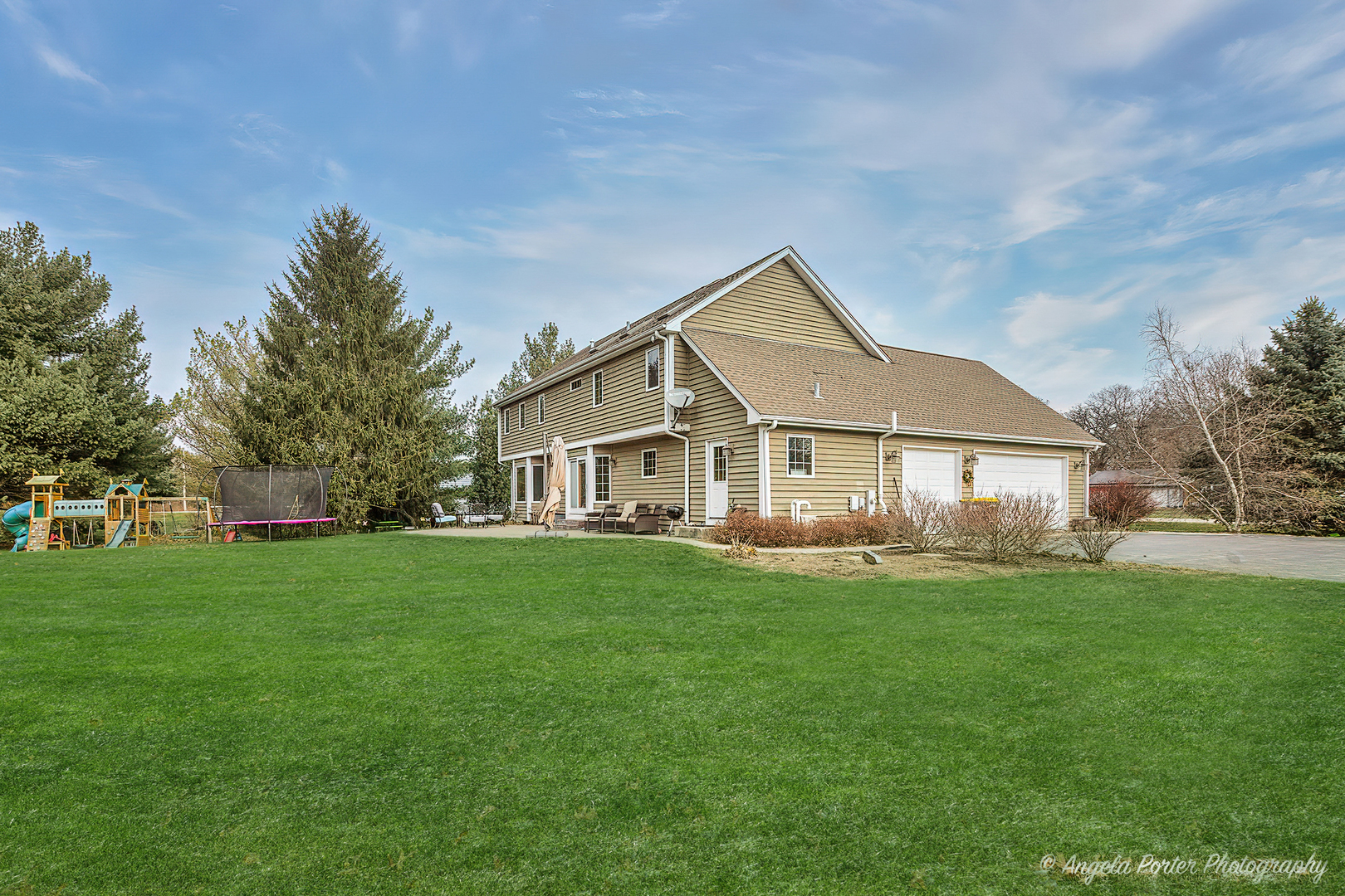 3111 Rogers Road Crystal Lake, IL 60012 - Photo 4 of 53 Gallery Image 4