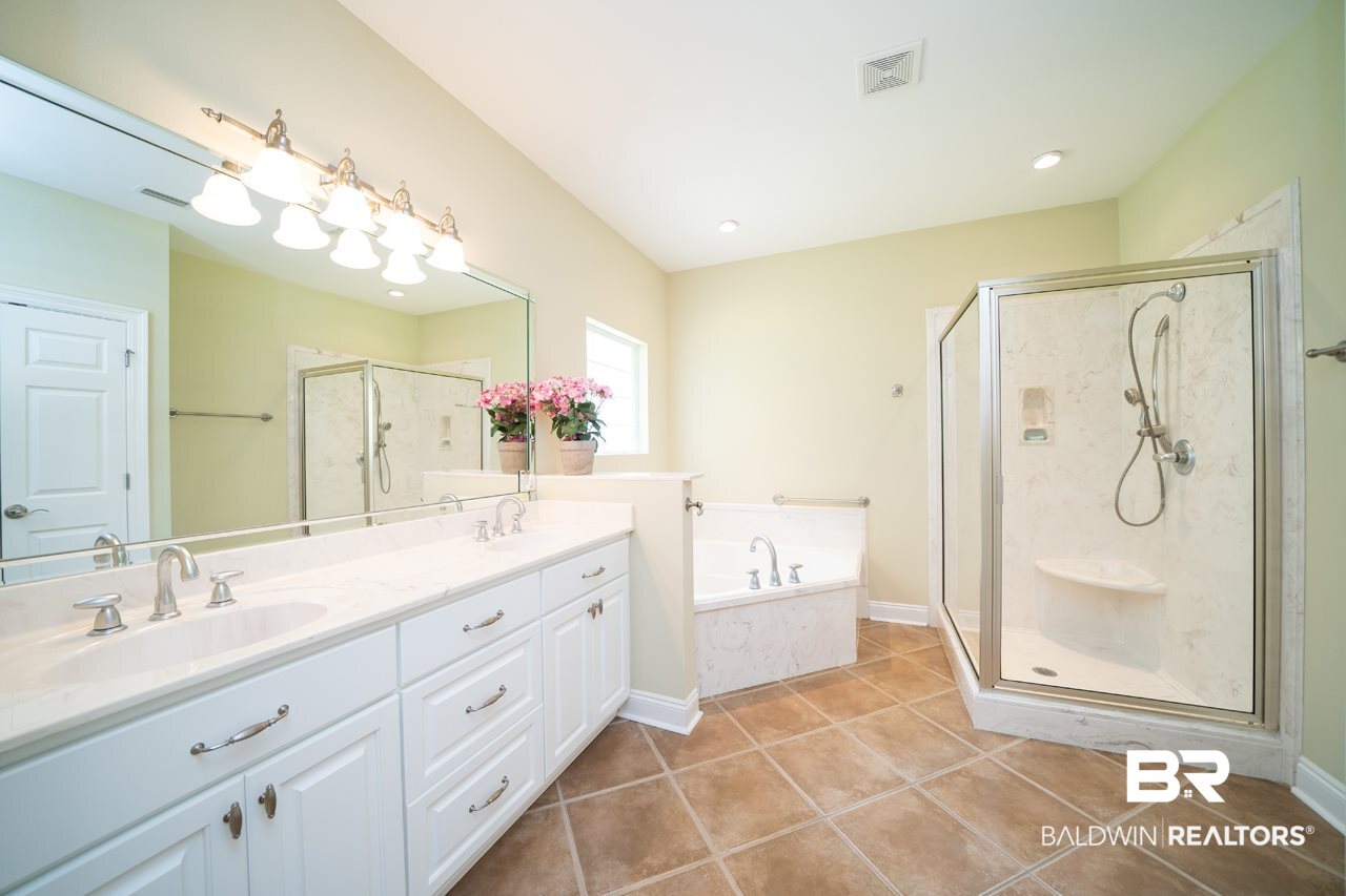 125 Mark Twain Loop Foley, AL 36535 - Photo 11 of 24