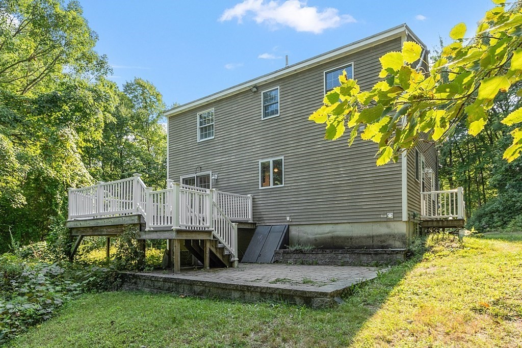192 Wheeler Road Ashby, MA 01431 - Photo 3 of 18