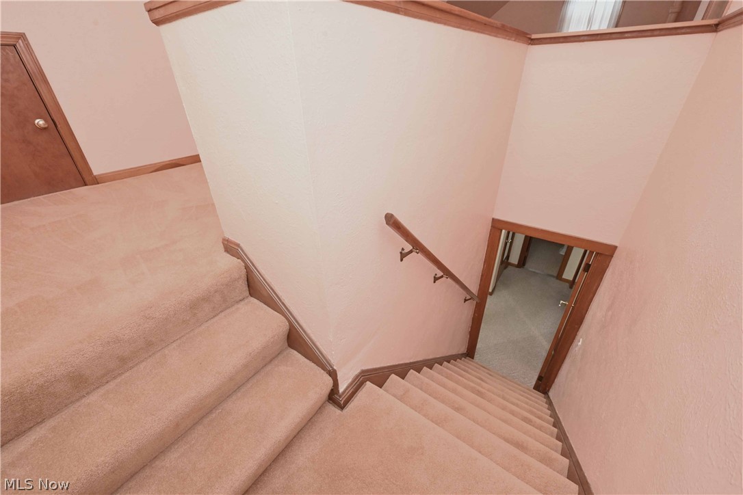 6210 Ridgewood Avenue Cleveland, OH 44129 - Photo 18 of 30 Steps to the second floor