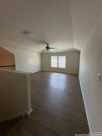 $2,700 | 10811 Yaupon Holly, Helotes, TX 78023