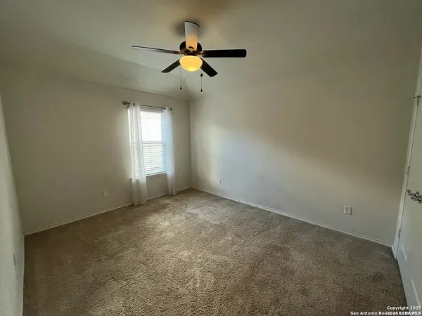 $2,700 | 10811 Yaupon Holly, Helotes, TX 78023