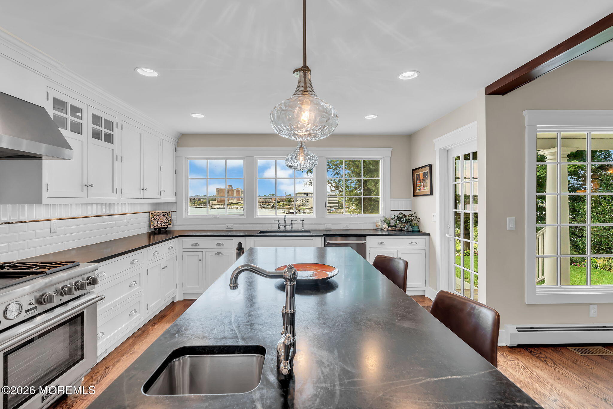 82 Conover Lane Red Bank, NJ 07701 - Photo 10 of 99 20-web-or-mls-DSC06857