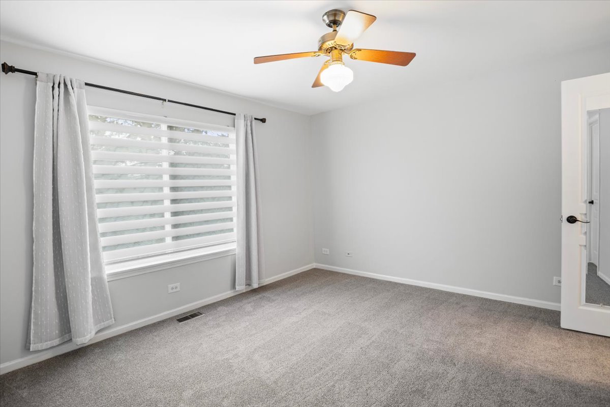 1609 Spaulding Road Bartlett, IL 60103 - Photo 17 of 30 Gallery Image 17