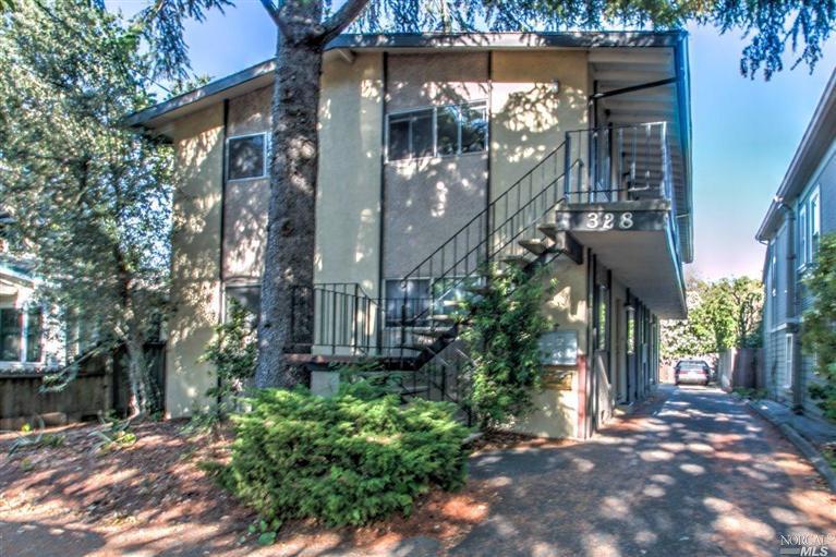 328 D Street, Unit 4 San Rafael, CA 94901 - Photo 1 of 1 a front view of a house