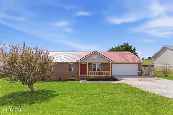 $300,000 | 226 Acorn Drive, Plainview, TN 37721