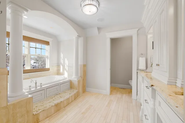 $2,495,000 | 5500 Halifax Lane, Edina, MN 55424