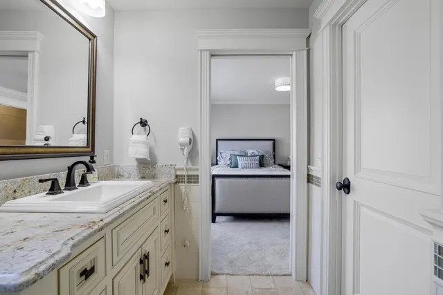 $2,495,000 | 5500 Halifax Lane, Edina, MN 55424