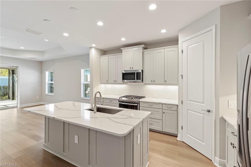 2365 Ariane Drive Naples, FL 34112 - Photo 4 of 36