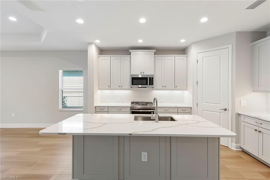 2365 Ariane Drive Naples, FL 34112 - Photo 5 of 36