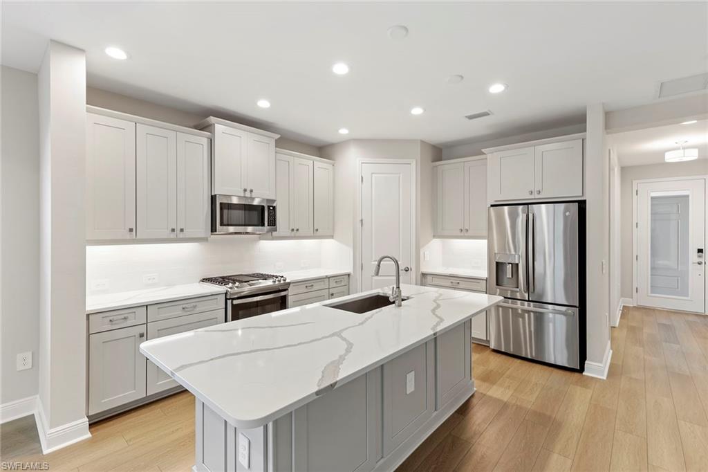 2365 Ariane Drive Naples, FL 34112 - Photo 6 of 36