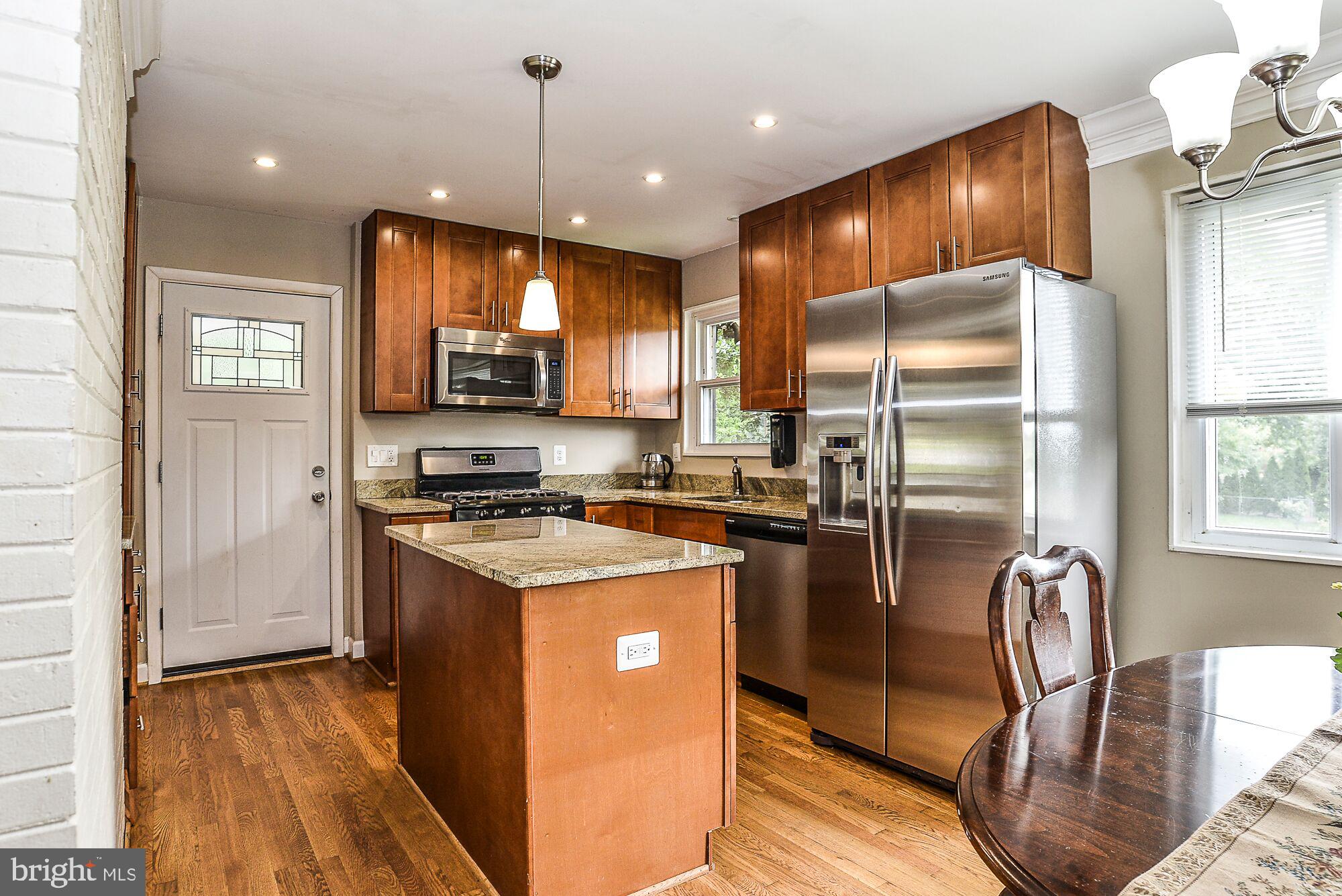 7219 Monticello Boulevard Springfield, VA 22150 - Photo 2 of 29