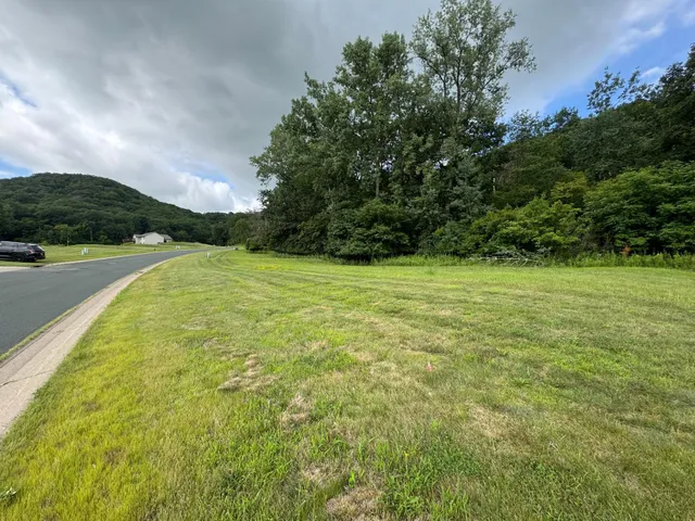 $44,000 | 2720 Oakhurst Drive, Lake City, MN 55041