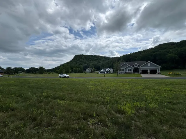 $44,000 | 2720 Oakhurst Drive, Lake City, MN 55041