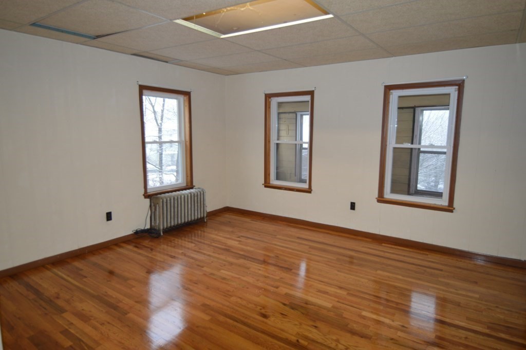 4 Maxwell Court Worcester, MA 01607 - Photo 11 of 29