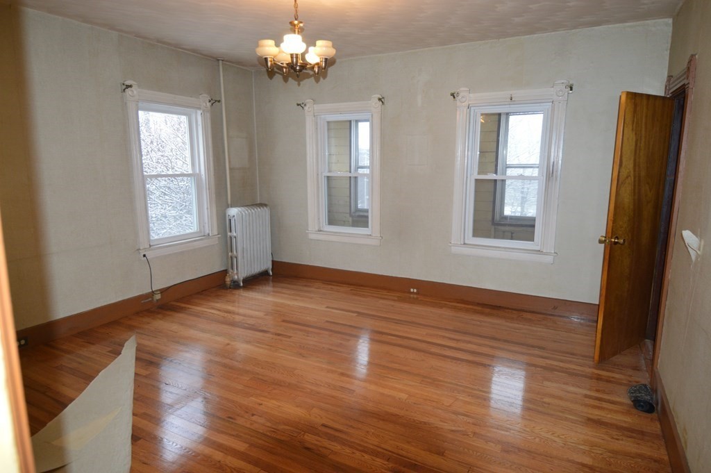 4 Maxwell Court Worcester, MA 01607 - Photo 6 of 29