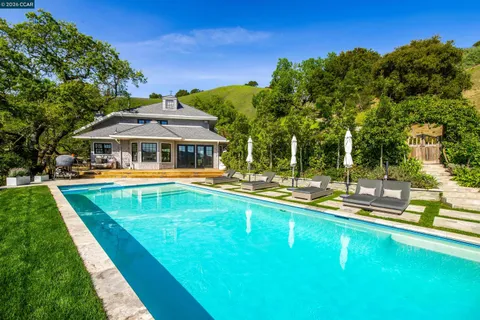 $4,850,000 | 33 Deer Trail, Lafayette, CA 94549