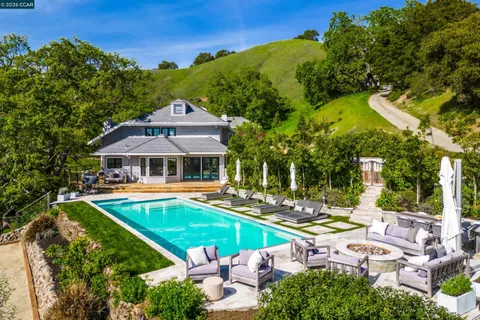 $4,850,000 | 33 Deer Trail, Lafayette, CA 94549