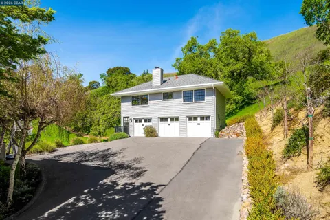 $4,850,000 | 33 Deer Trail, Lafayette, CA 94549