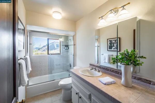 $4,850,000 | 33 Deer Trail, Lafayette, CA 94549