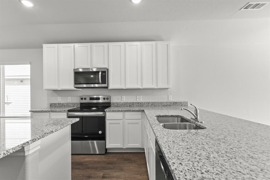 5045 Wellborn Road Crowley, TX 76036 - Photo 5 of 40