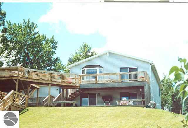 1796 Ridge Road Hale, MI 48739 - Photo 2 of 8 1748487-1.JPG