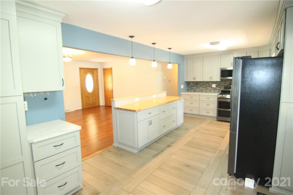 1134 Ratchford Road Dallas, NC 28034 - Photo 14 of 41 Gallery Image 14