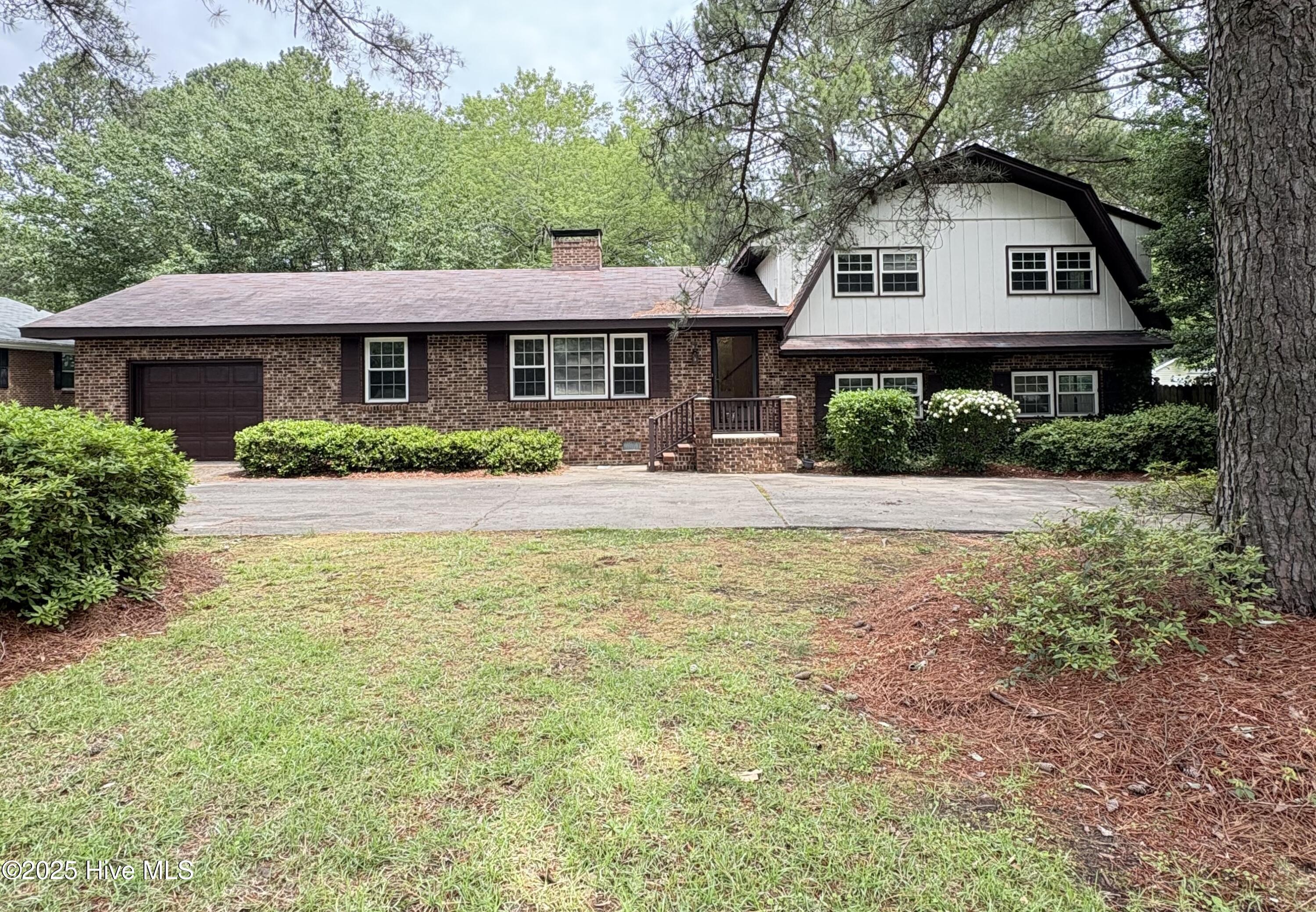 1102 Raleigh Rd Parkway West Wilson, NC 27896 - Photo 1 of 23 Main