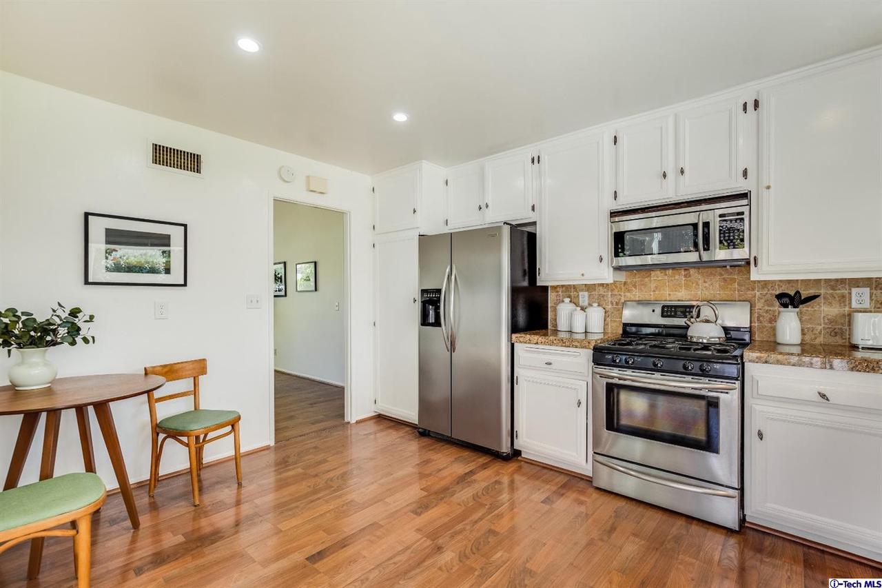 421 Dover Circle Brea, CA 92821 - Photo 12 of 51