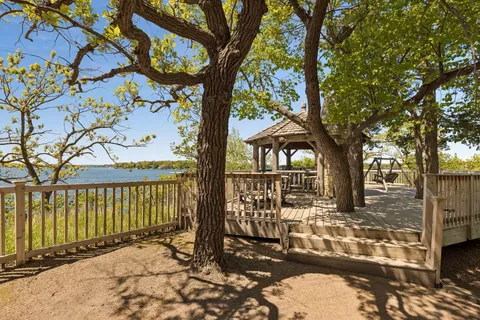 $2,650,000 | 45 Clay Cliffe Drive, Tonka Bay, MN 55331