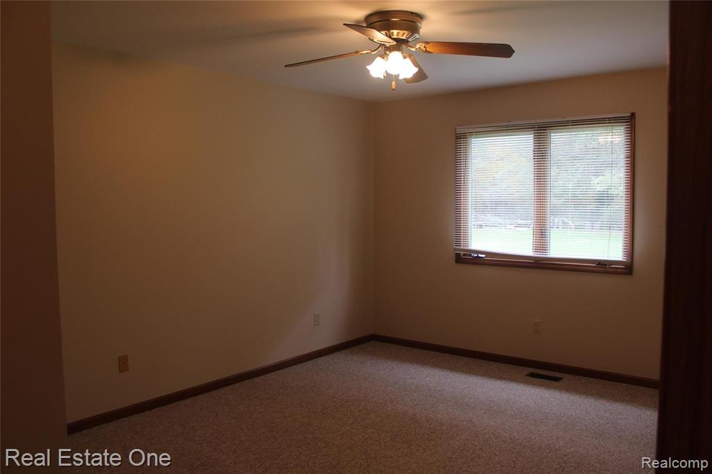 10026 West Mt Morris Road Flushing, MI 48433 - Photo 17 of 30