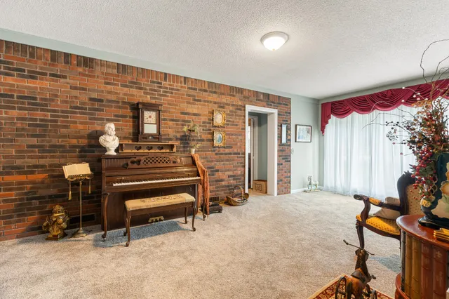 a view of a storage & utility room
