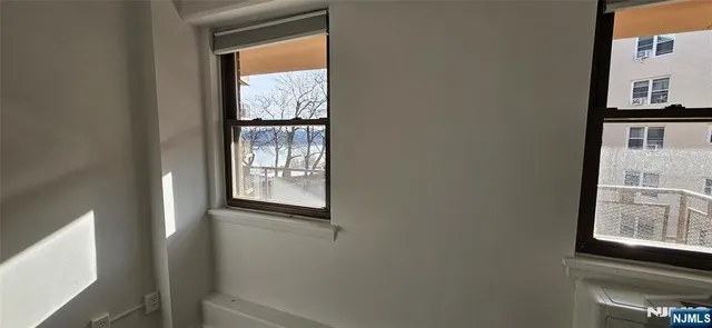 $375,000 | 8800 Boulevard East, Unit 4B, North Bergen, NJ 07047