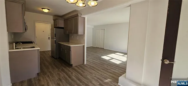 $375,000 | 8800 Boulevard East, Unit 4B, North Bergen, NJ 07047