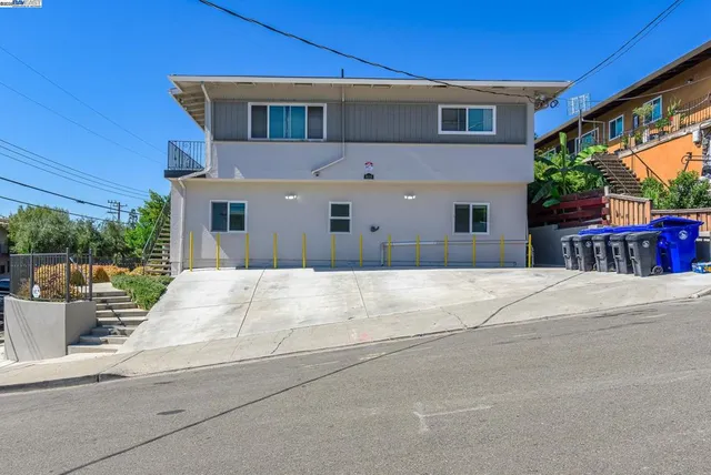 $2,995 | 16318 Maubert Avenue, San Leandro, CA 94578
