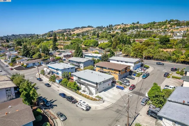 $2,995 | 16318 Maubert Avenue, San Leandro, CA 94578