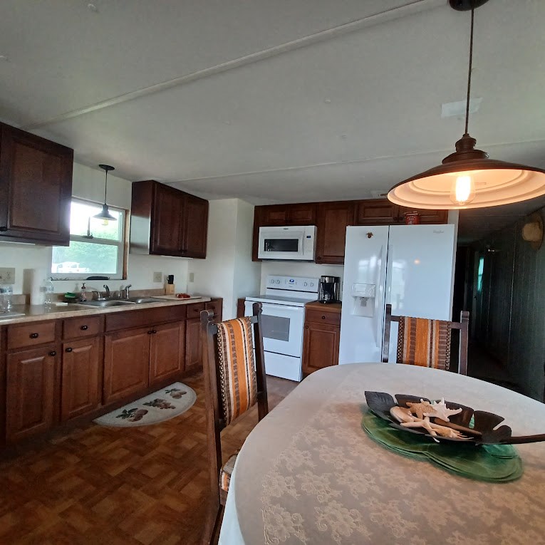 8438 Whartons Dock Road Bandera, TX 78003 - Photo 10 of 20 Updated Kitchen