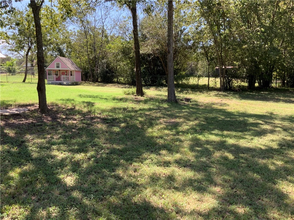 207 North Archer Street Groesbeck, TX 76642 - Photo 3 of 25