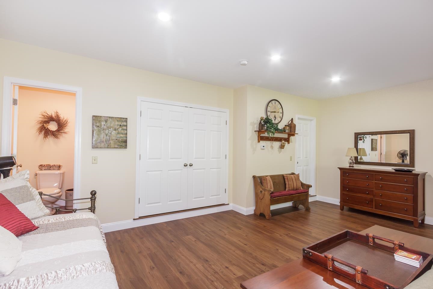196 B Norfolk Street, Unit B (RIGHTSIDE) Manchester, NH 03103 - Photo 29 of 35 Gallery Image 29