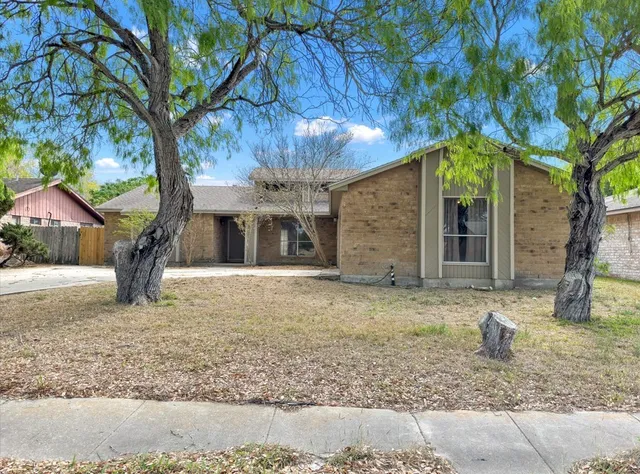 $289,900 | 4605 Greensboro Drive, Corpus Christi, TX 78413