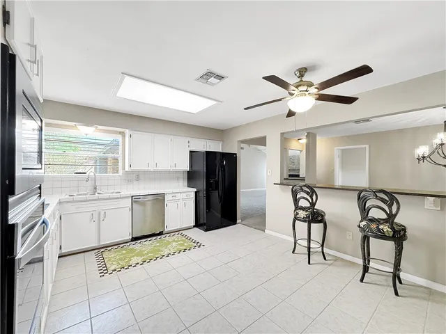 $289,900 | 4605 Greensboro Drive, Corpus Christi, TX 78413