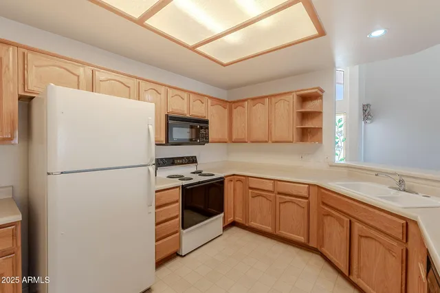 $359,000 | 2055 North 56th Street, Unit 20, Mesa, AZ 85215