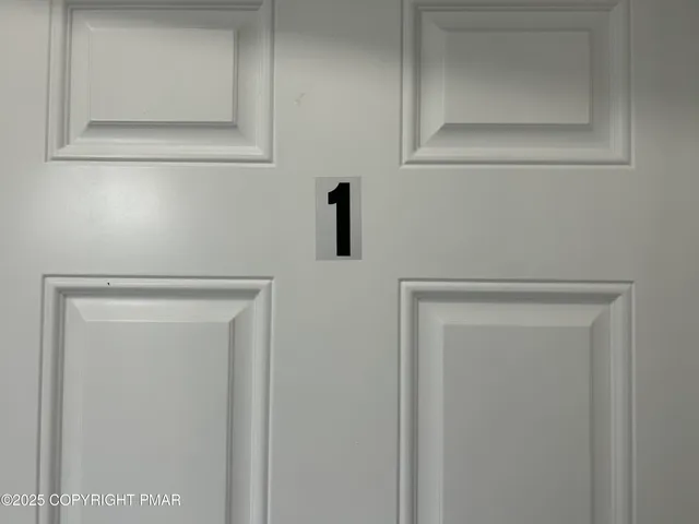 $1,375 | 222 West Patterson Street, Unit 1, Lansford, PA 18232