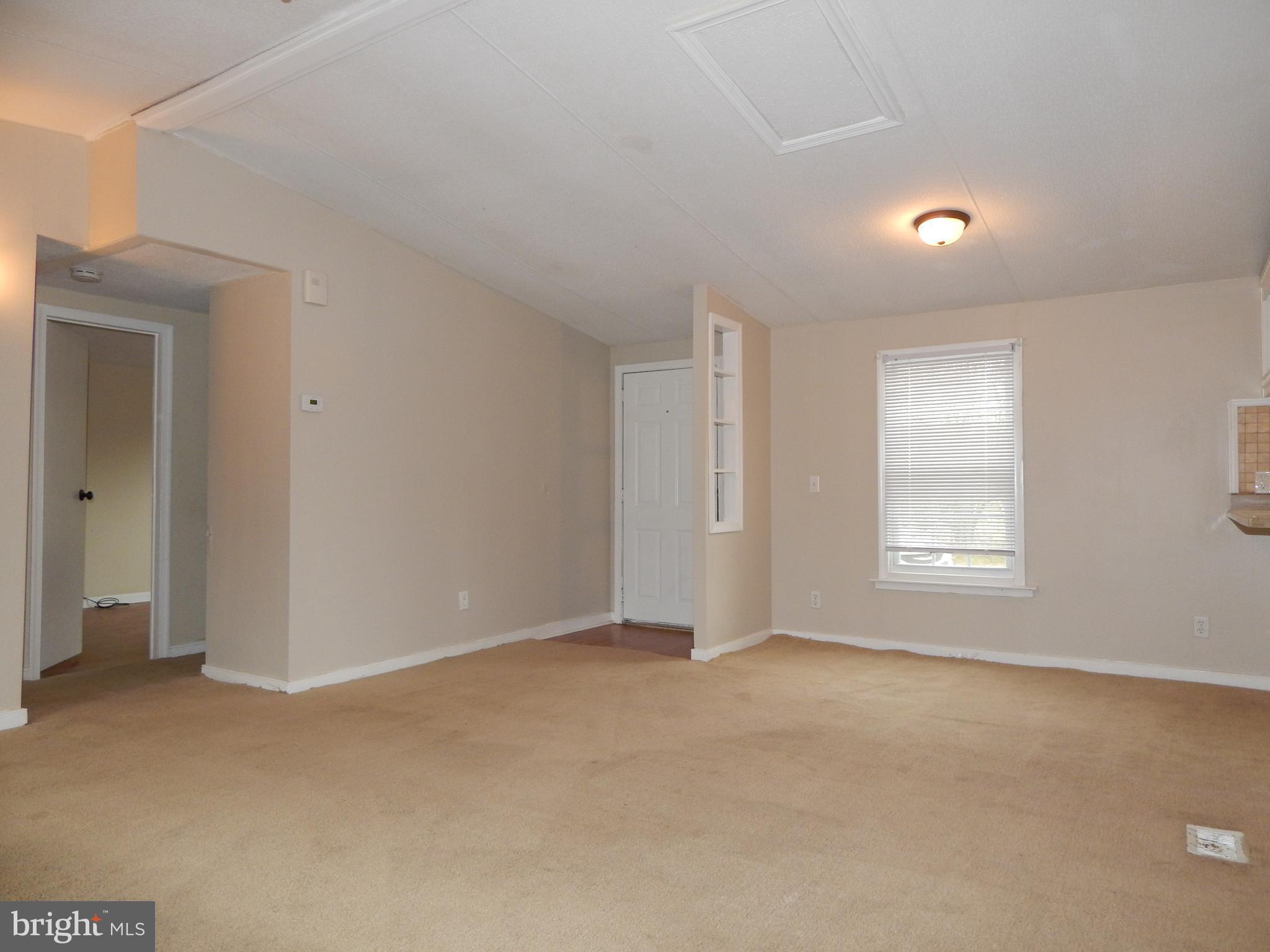 6517 South Roxbury Mill Road Woodford, VA 22580 - Photo 5 of 21 Family Room