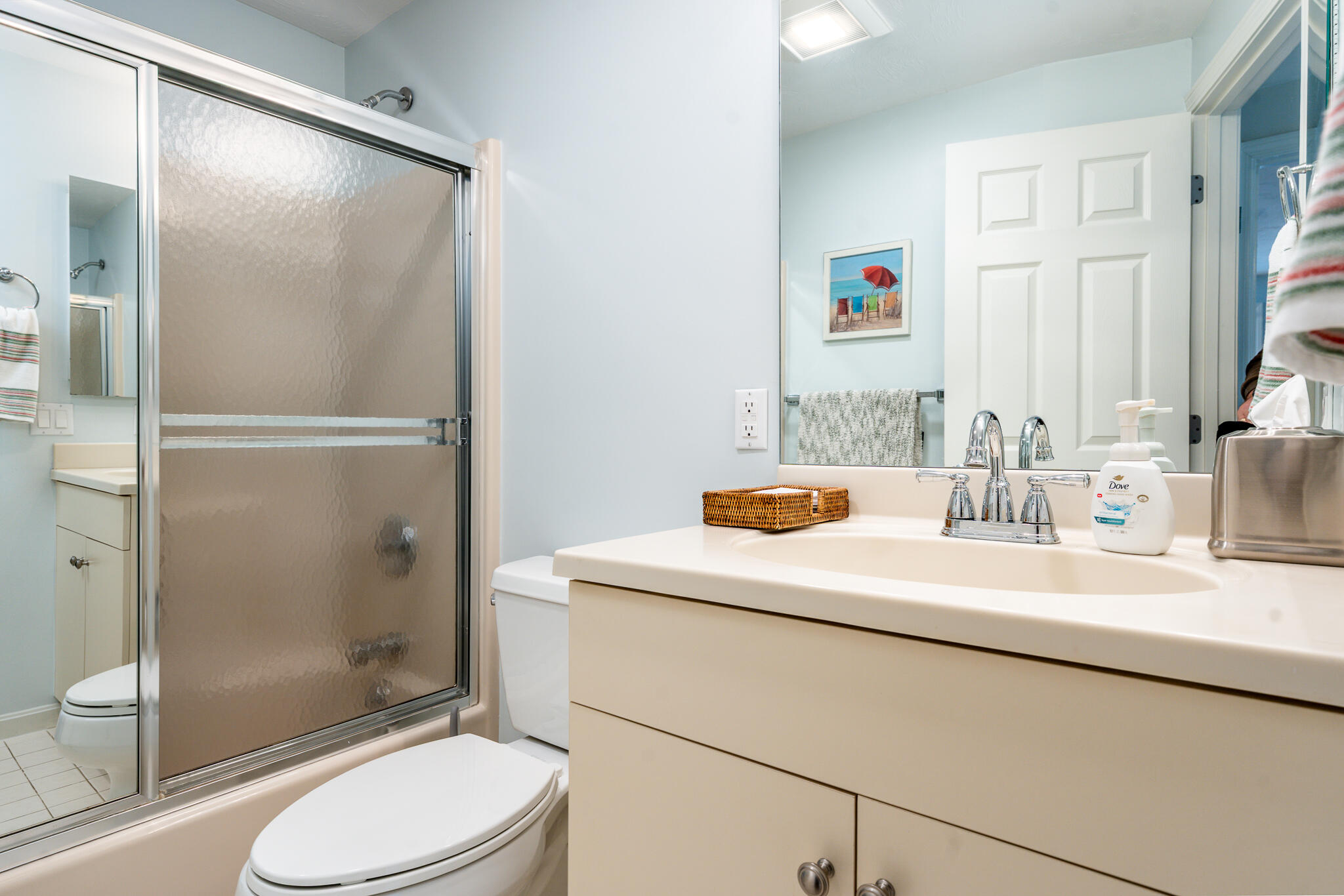 8 Forest Gate, Unit 8 Yarmouth Port, MA 02675 - Photo 20 of 49 bath