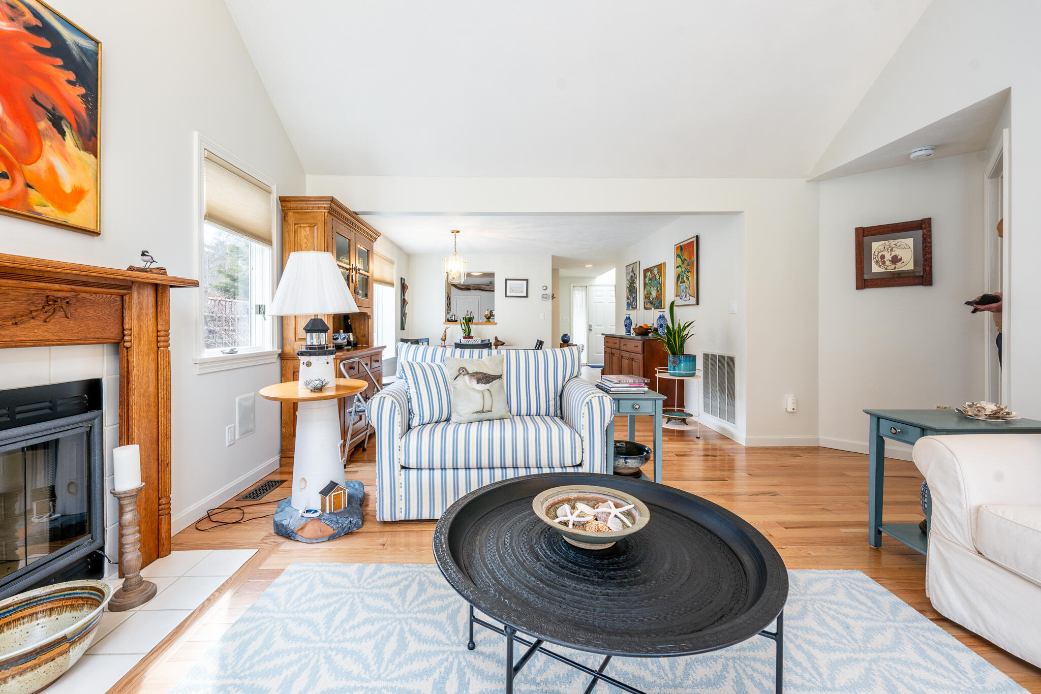 8 Forest Gate, Unit 8 Yarmouth Port, MA 02675 - Photo 4 of 49 livroom4