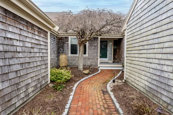 $775,000 | 8 Forest Gate, Unit 8, Yarmouth Port, MA 02675