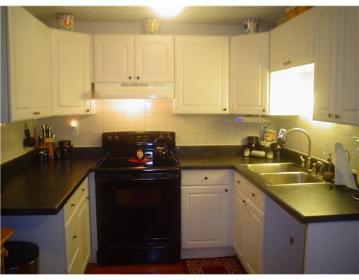 608 Countryside Drive McKees Rocks, PA 15136 - Photo 5 of 12 Kitchen. Updated kitchen complete with all major appliances!