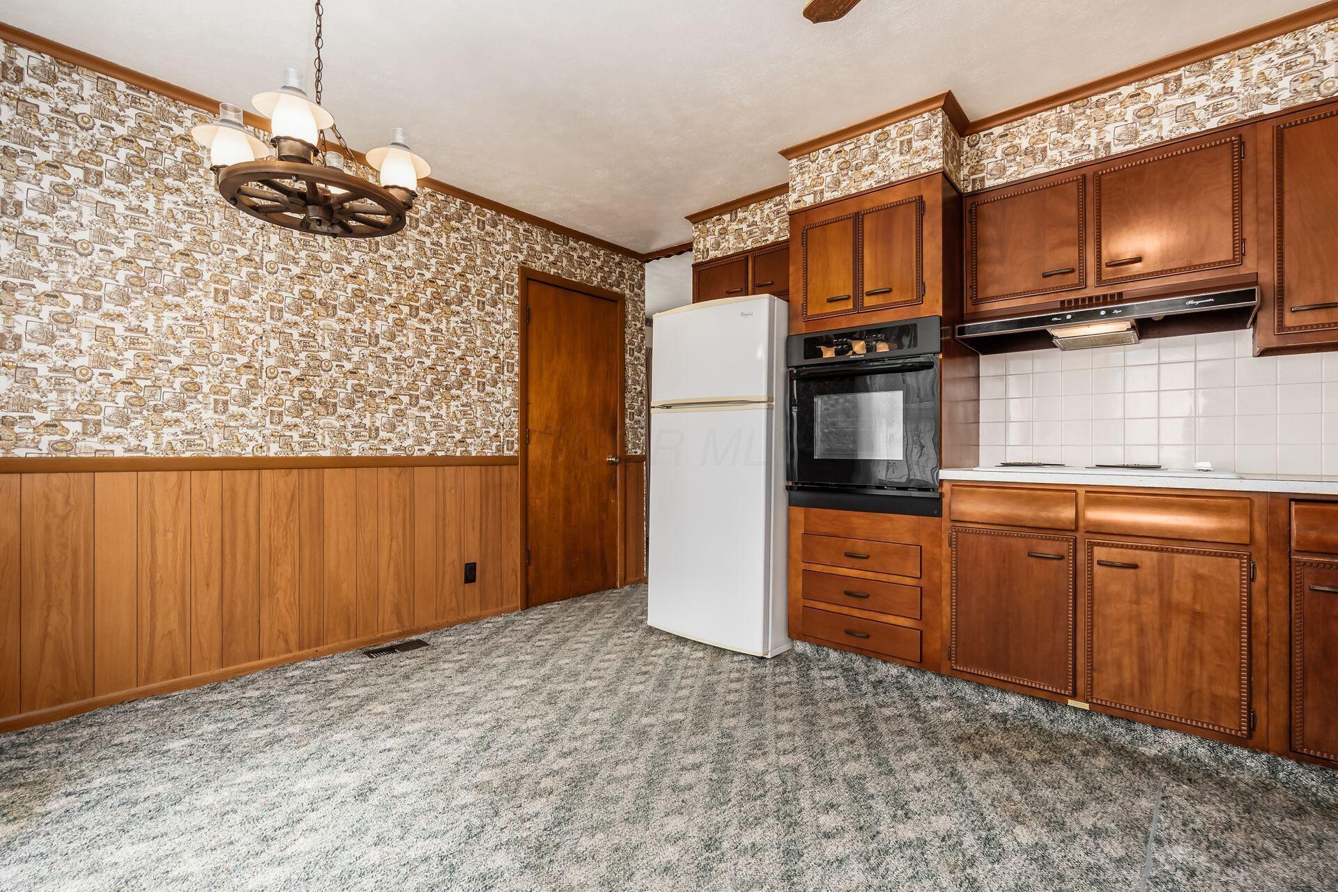 428 Daytona Road Columbus, OH 43228 - Photo 7 of 26 007_ Rd Columbus OH 43228 USA